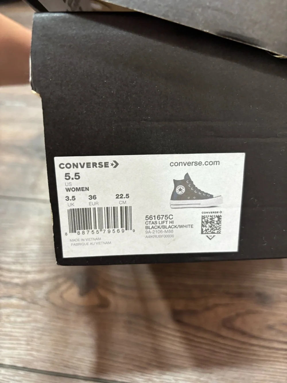 Converse Platform leather High Top Sneakers in Black and White - Picture 2 of 7